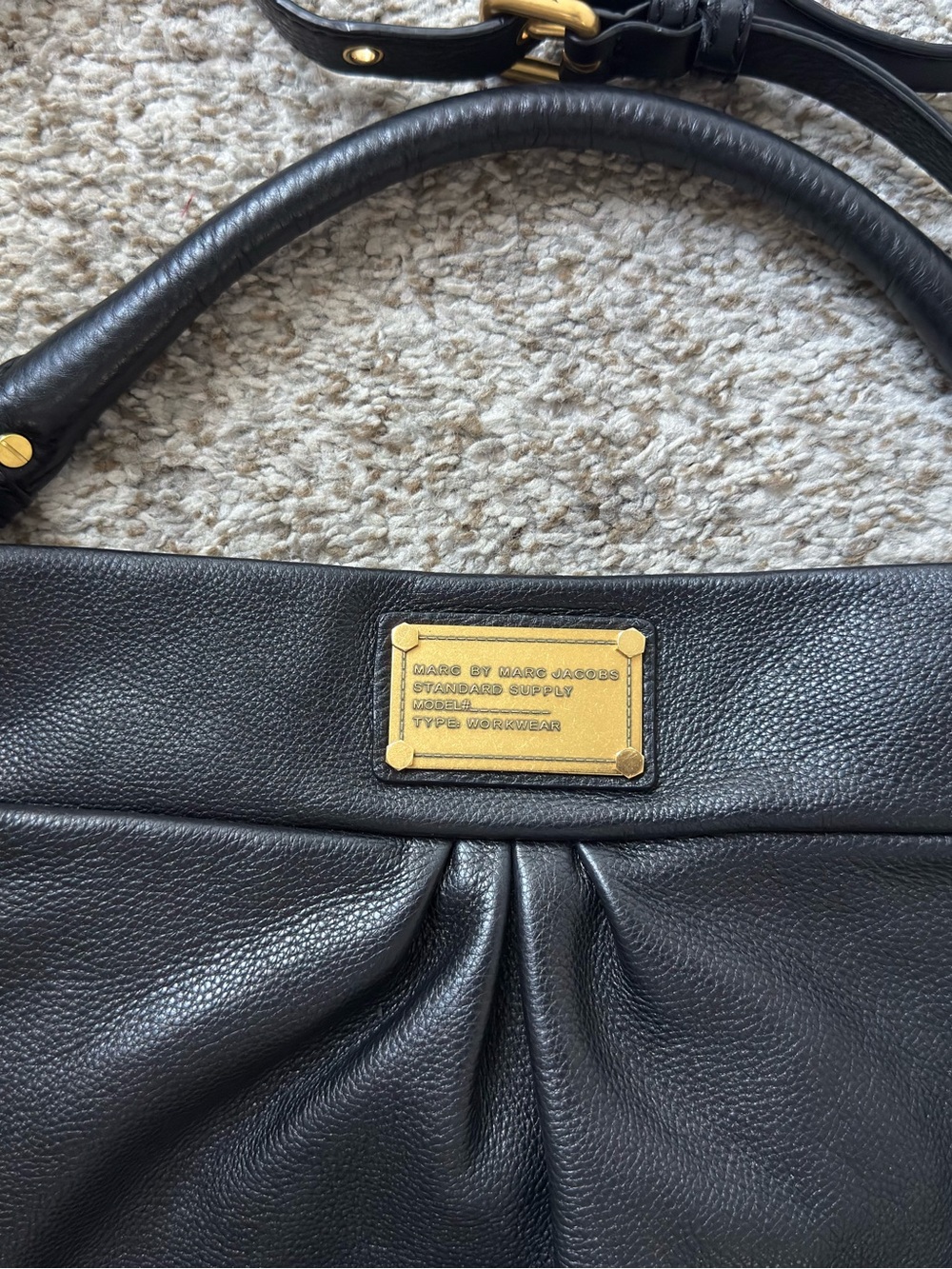 Marc by Marc Jacobs Classic Q Hillier Hobo Bag – Black Pebbled Leather, Gold HW - Picture 2 of 7